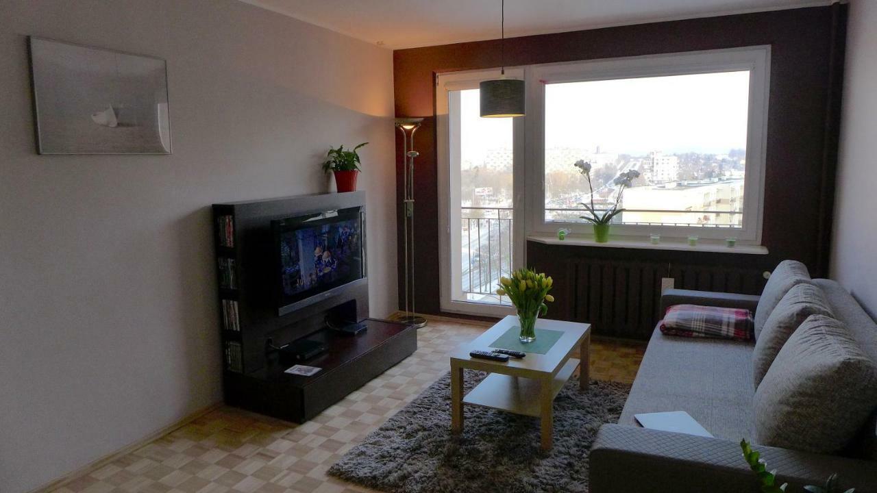 Lokum Seminaryjska Apartament Z Darmowym Parkingiem キェルツェ エクステリア 写真