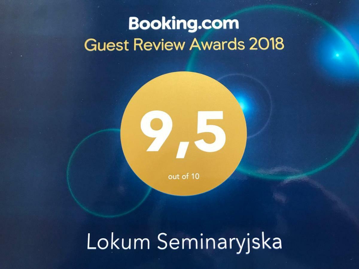 Lokum Seminaryjska Apartament Z Darmowym Parkingiem キェルツェ エクステリア 写真