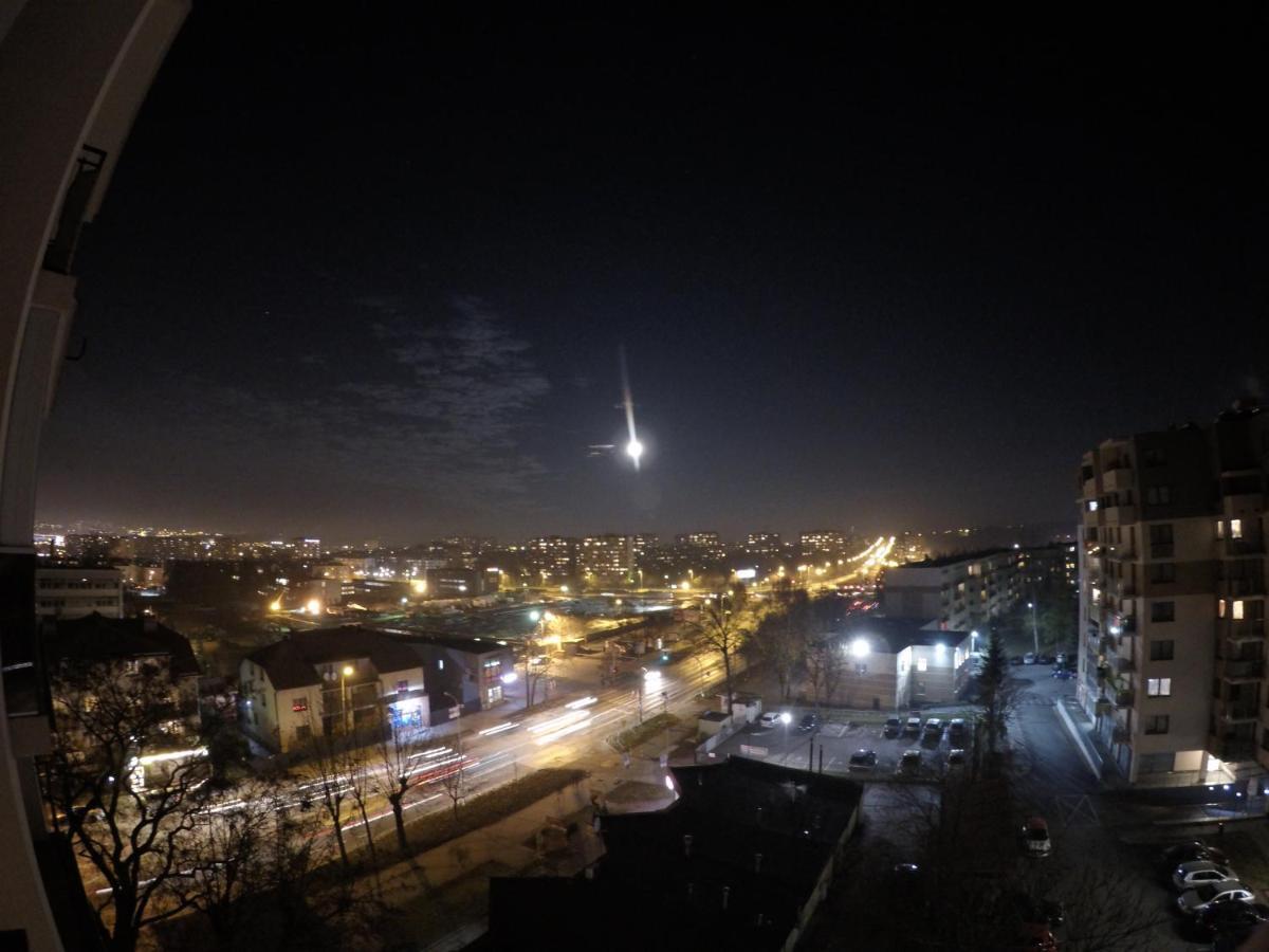 Lokum Seminaryjska Apartament Z Darmowym Parkingiem キェルツェ エクステリア 写真